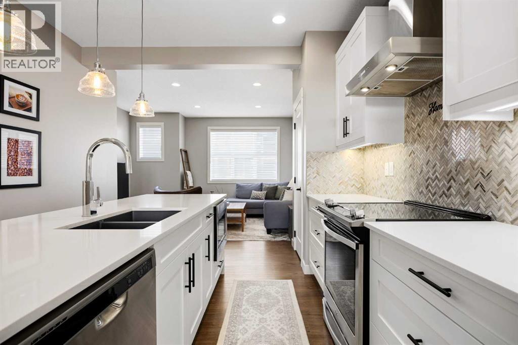 803, 355 Nolancrest Heights NW