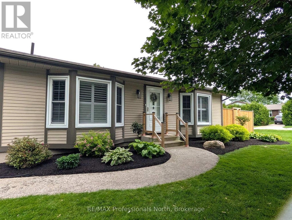 147 15TH AVE CLOSE, HANOVER, ON N4N 3P8 - Image 3259986452.jpeg?d=l
