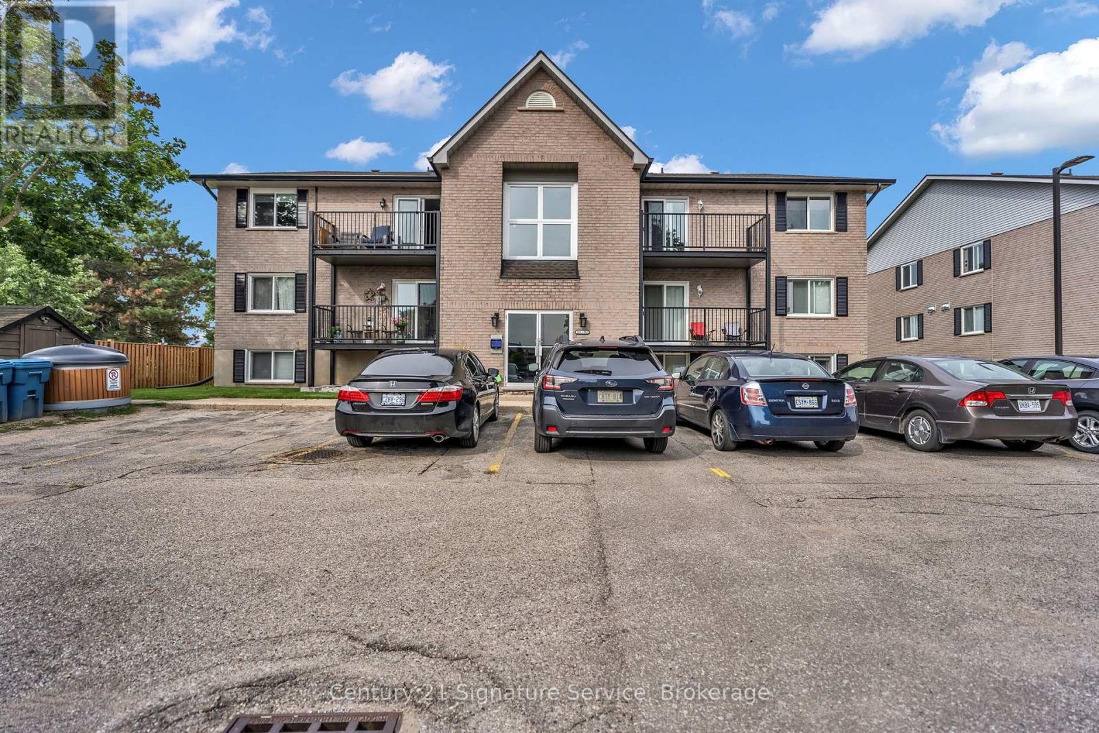 202 - 50 CAMPBELL COURT