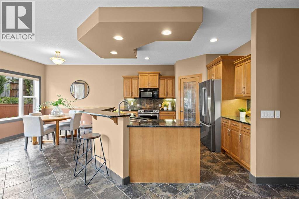 139 Tuscany Ridge Close NW