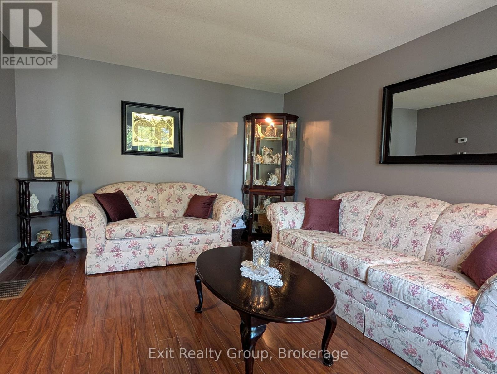 120 PROSPECT HILL - Photo 4