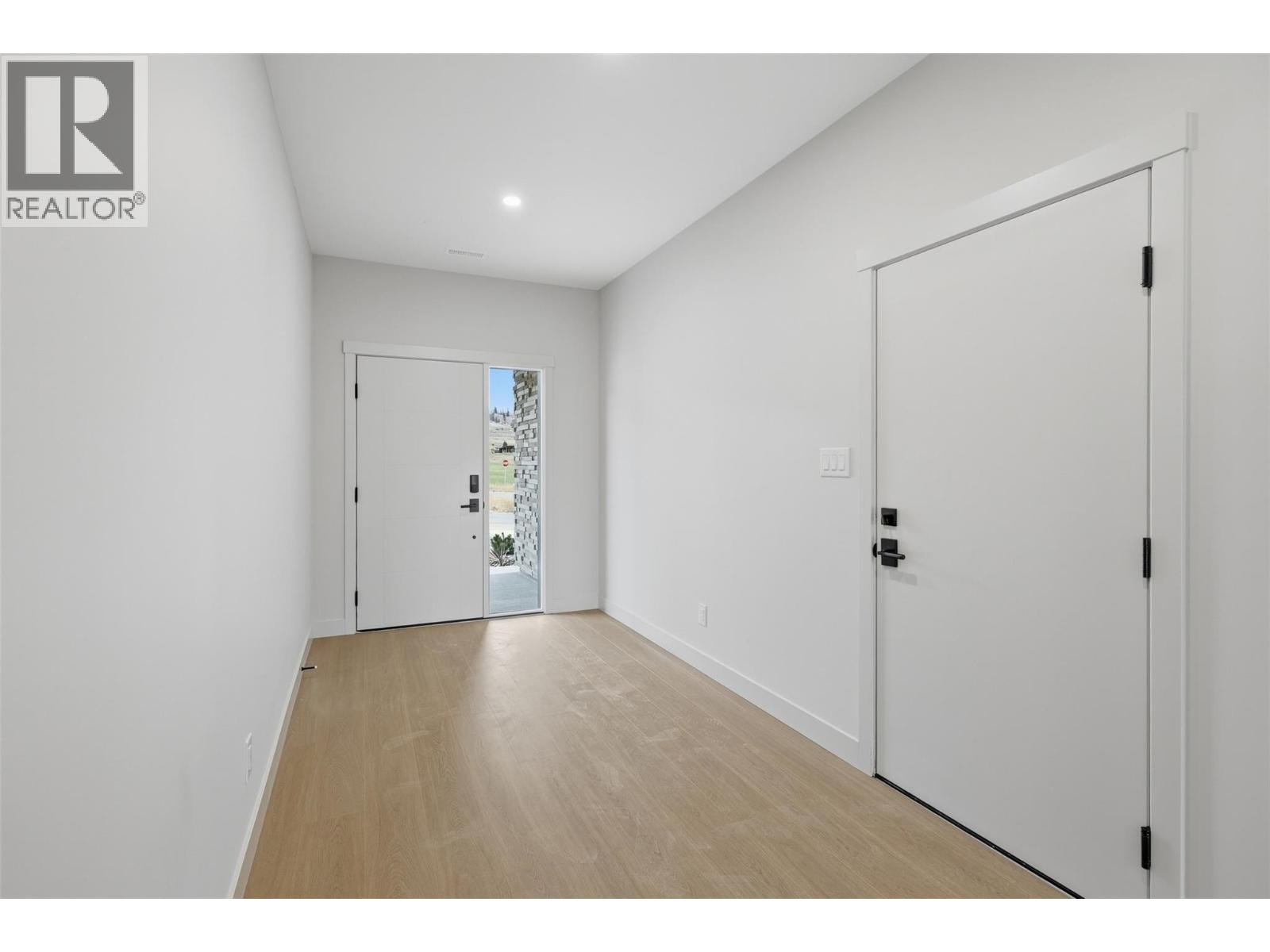 38 RUE CHEVAL NOIR Unit# 411