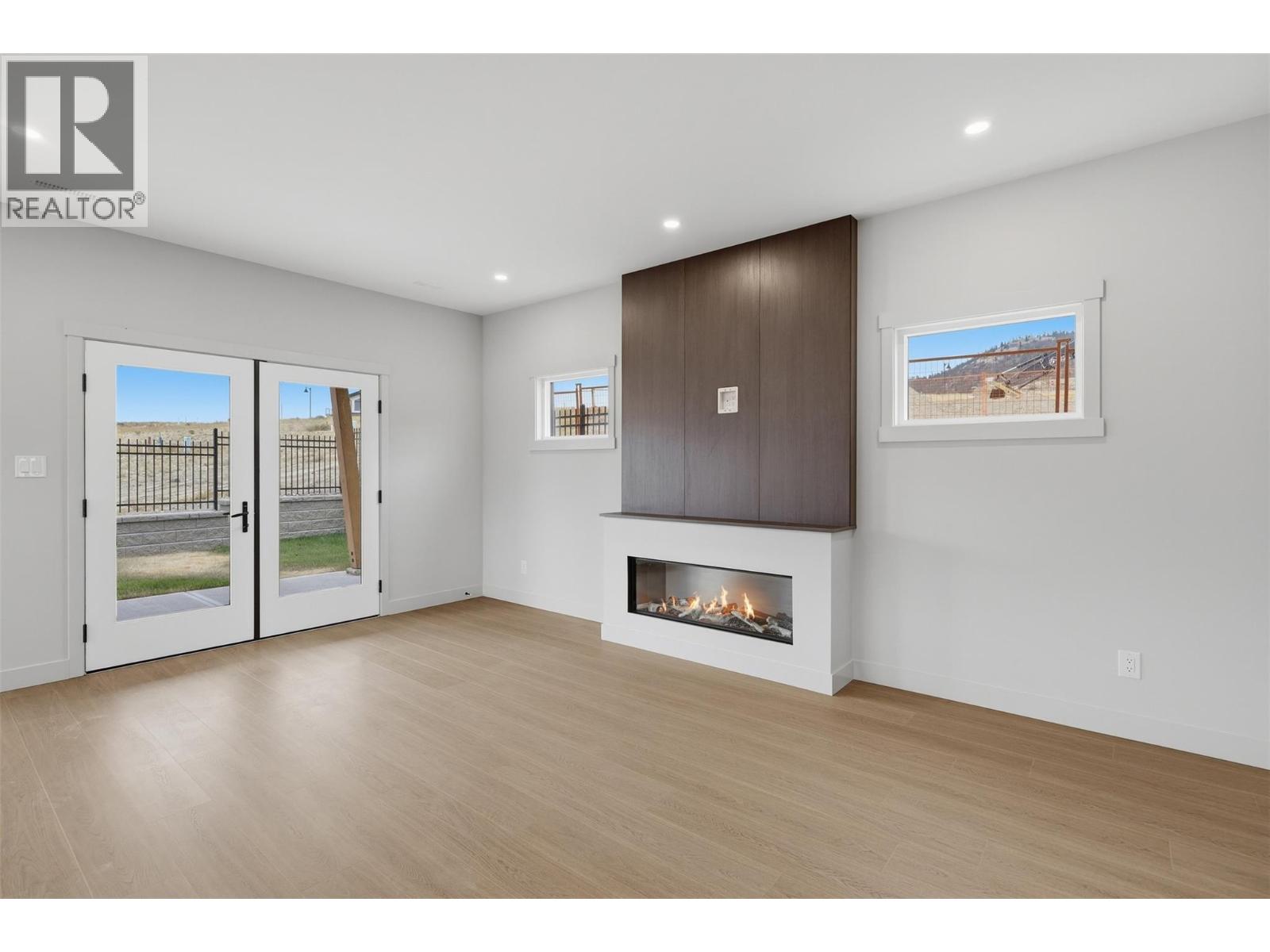 38 RUE CHEVAL NOIR Unit# 411