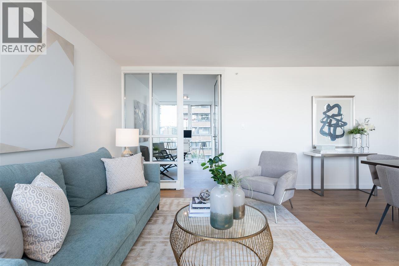 605 1228 MARINASIDE CRESCENT