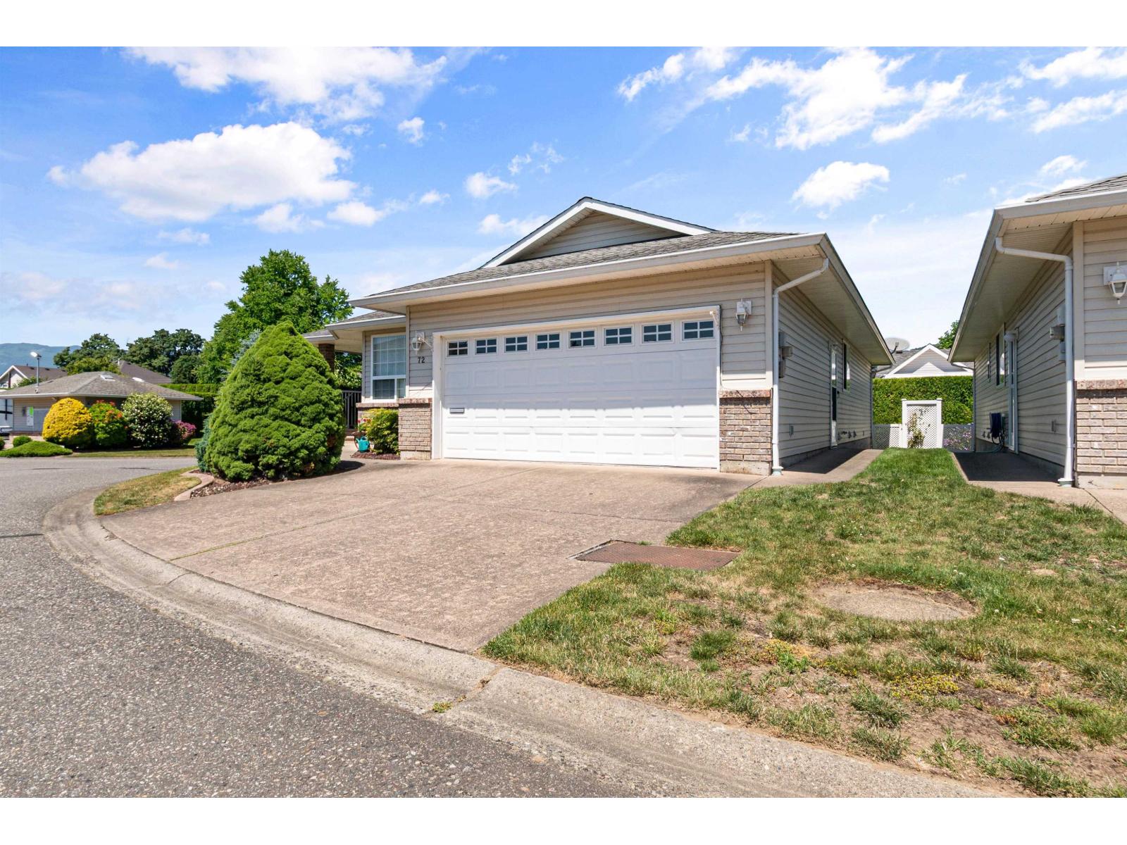 72 7292 ELM ROAD, Agassiz