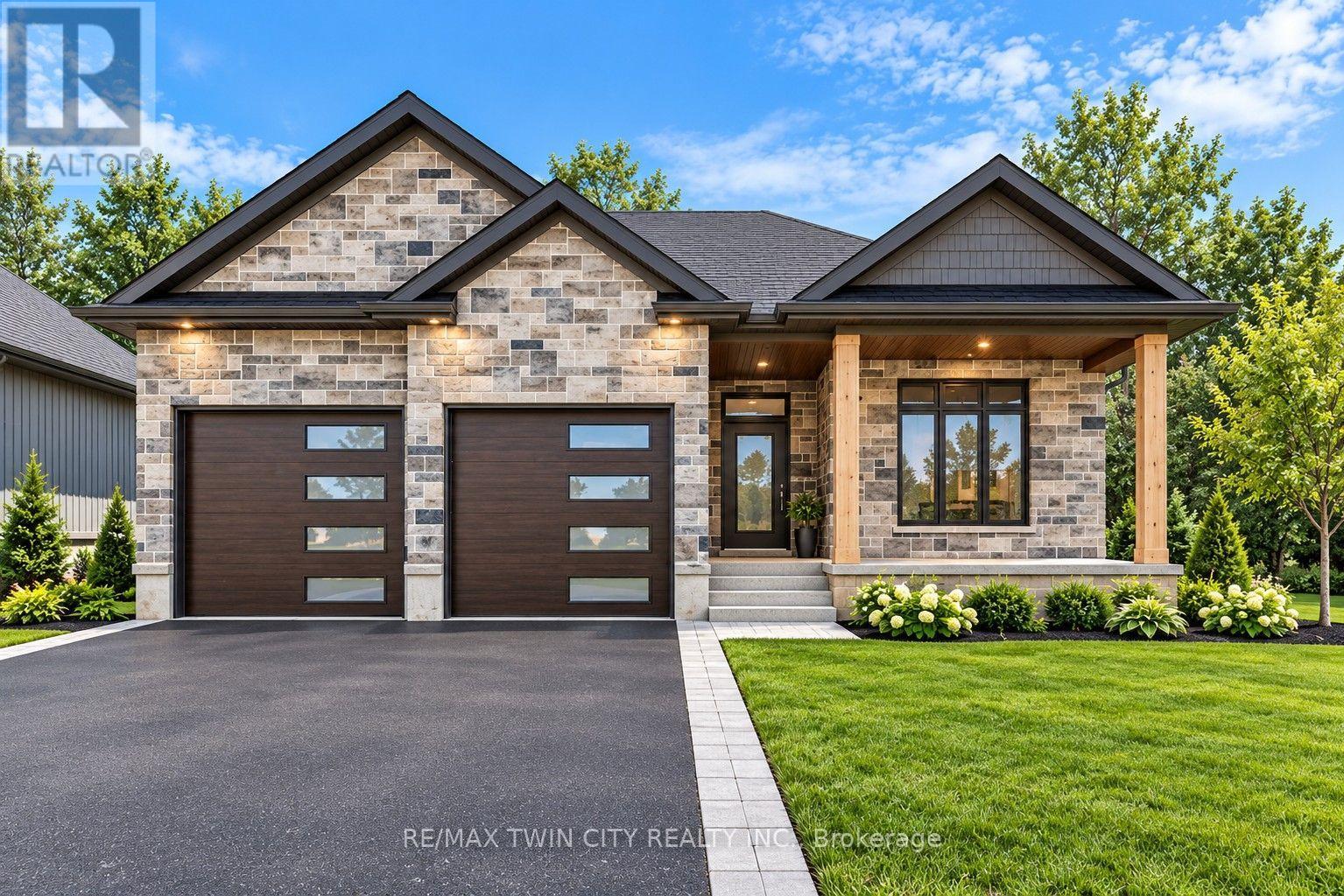24 TUPELO CRESCENT