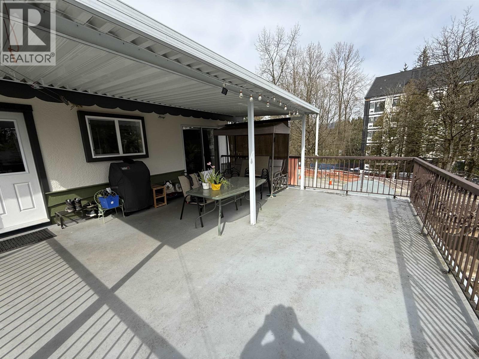 1184 GLENAYRE DRIVE
