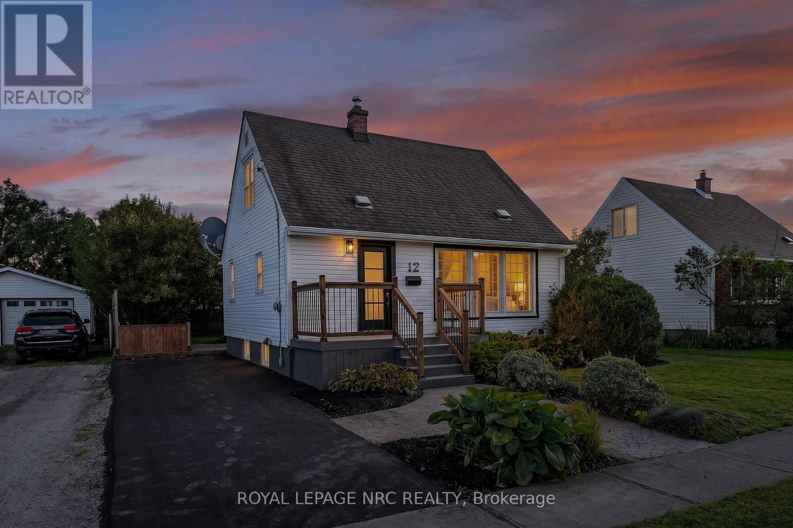 12 ADMIRAL ROAD