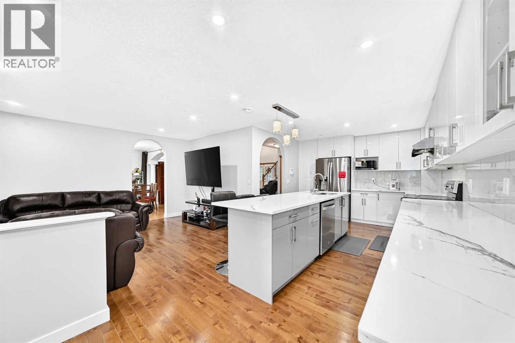 22 Hidden Creek Drive NW
