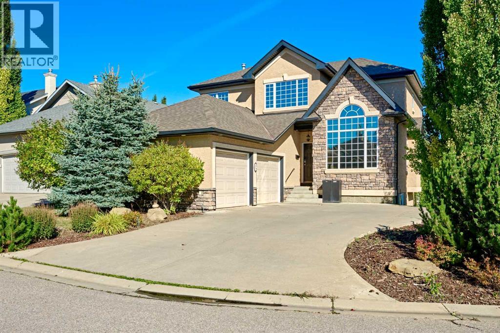 32 Evercreek Bluffs Crescent SW
