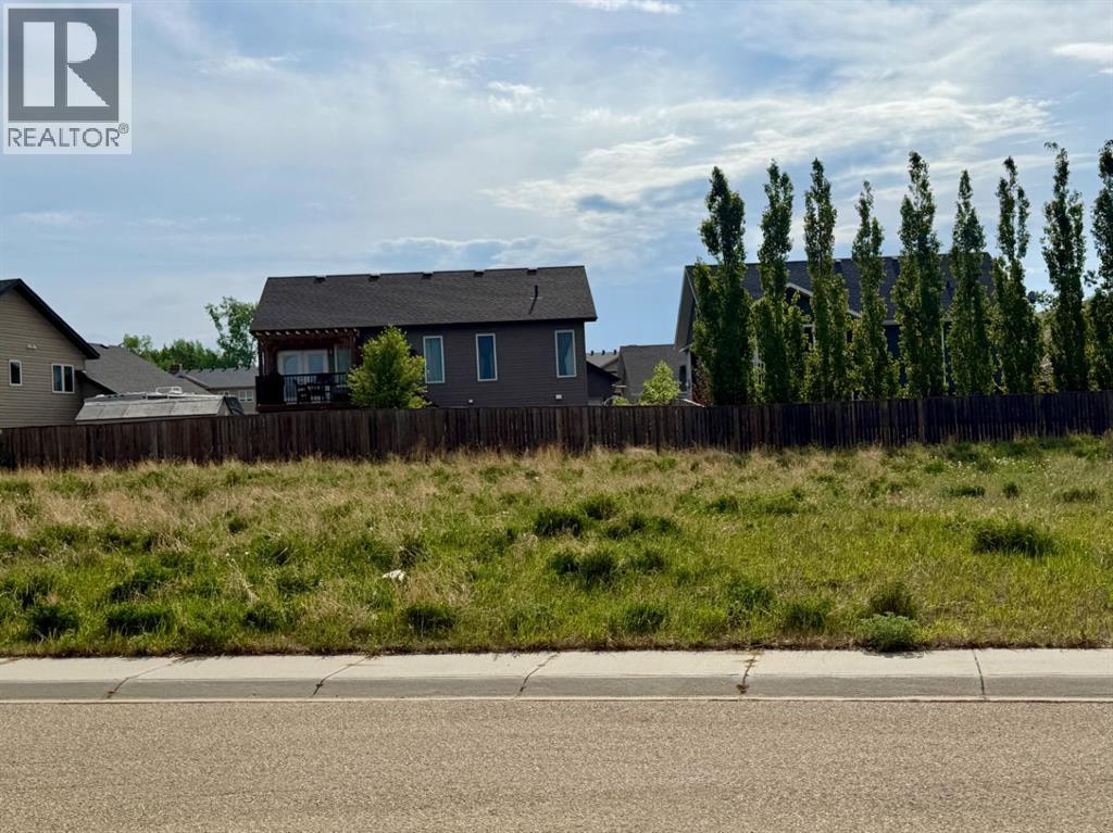 4009 42 STREET CLOSE