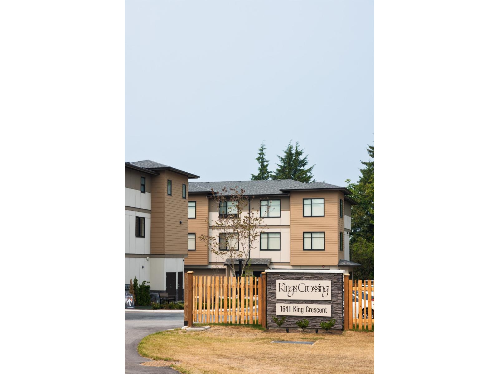 11 1641 KING CRESCENT