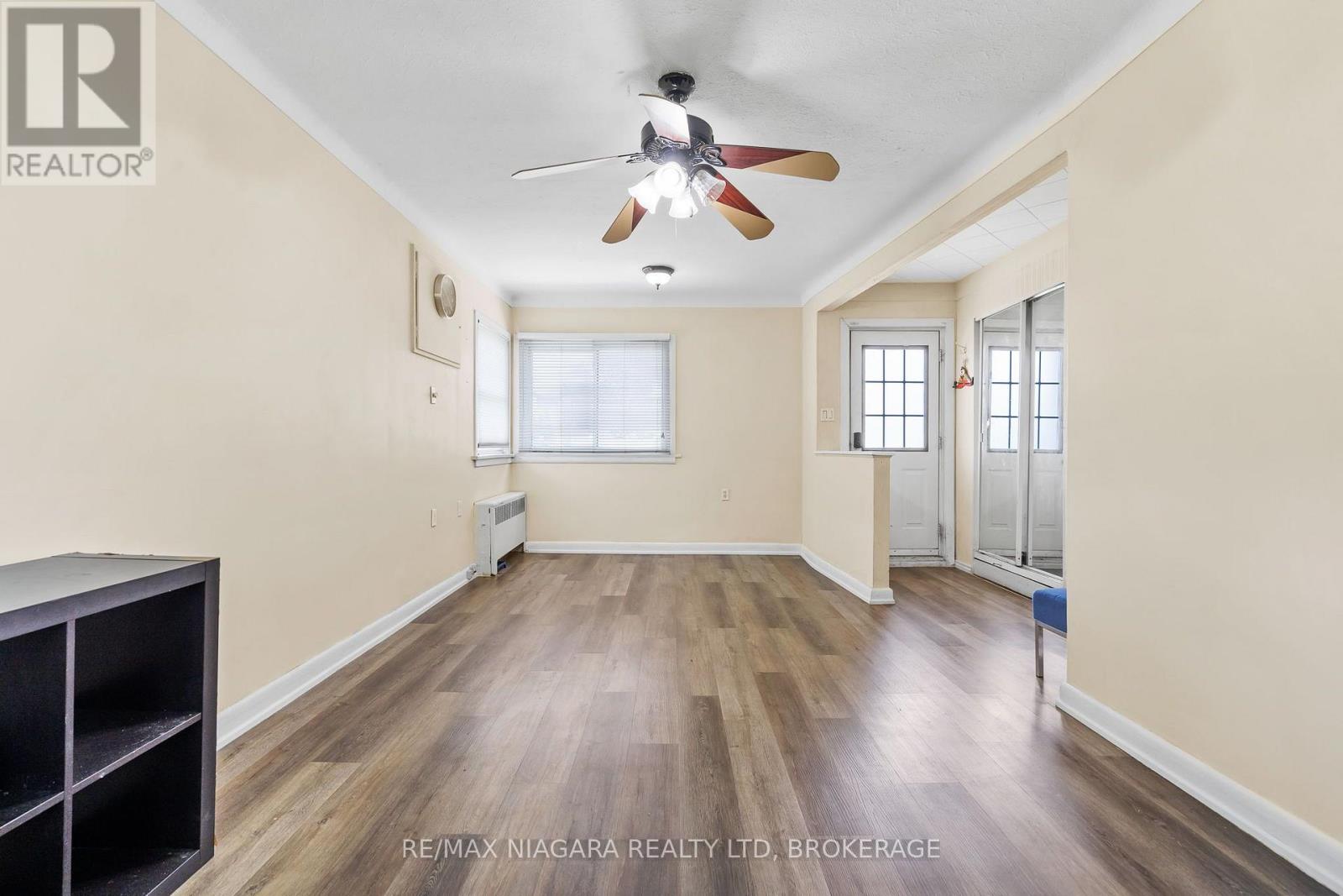 UPPER - 73 HILLVIEW ROAD