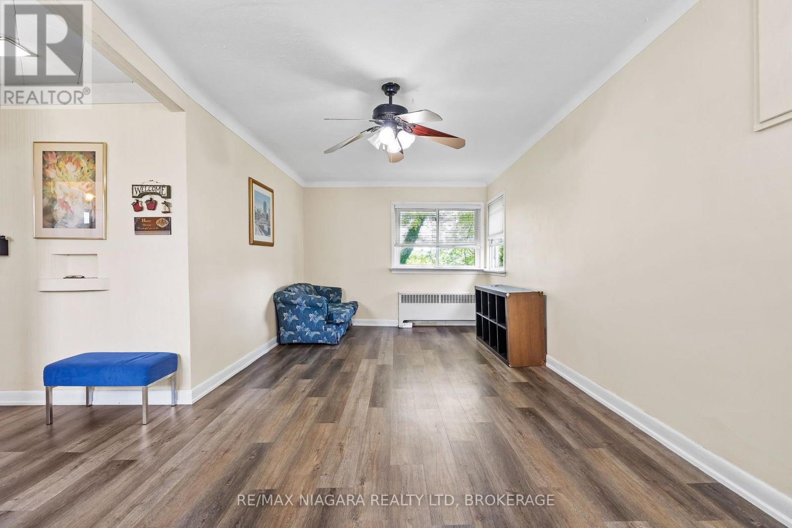 UPPER - 73 HILLVIEW ROAD