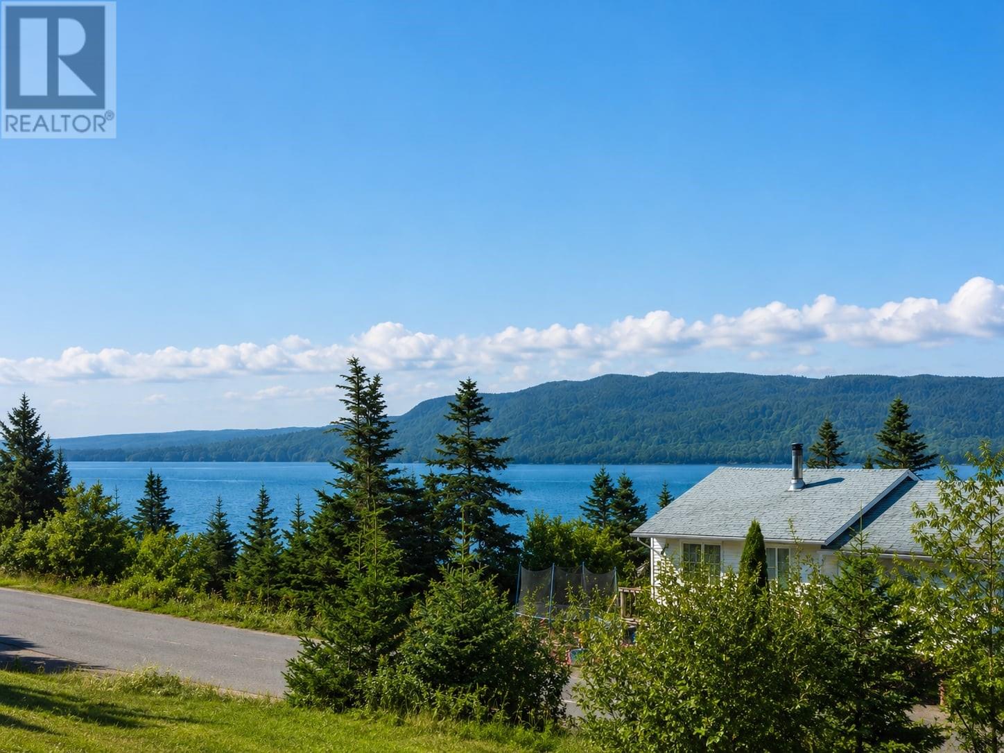 1423 Random Island Road