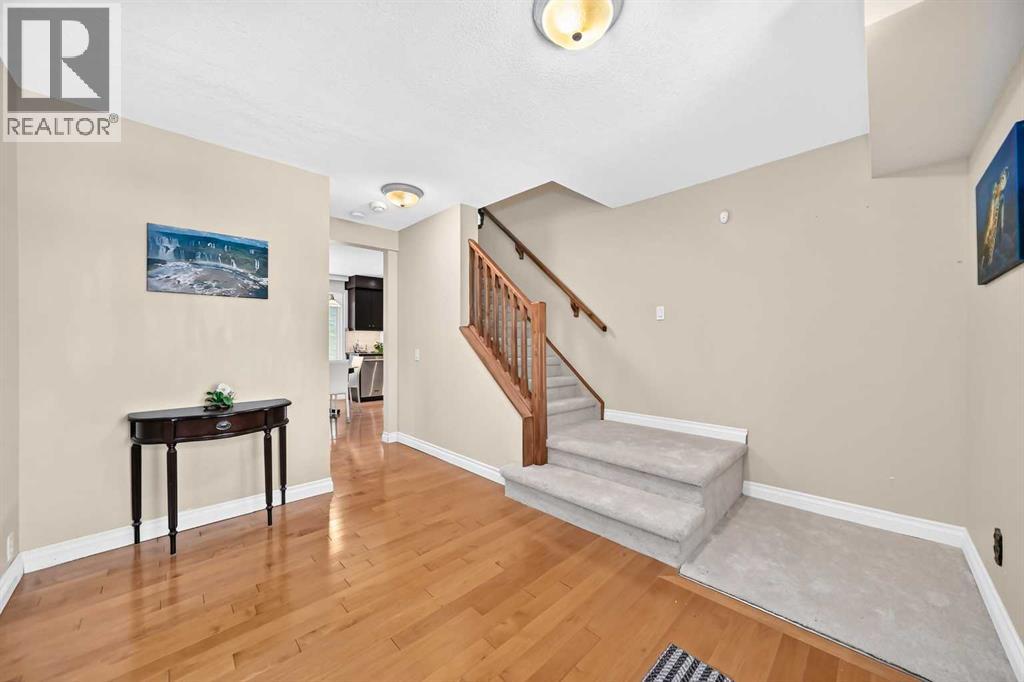 316 Parkland Way SE