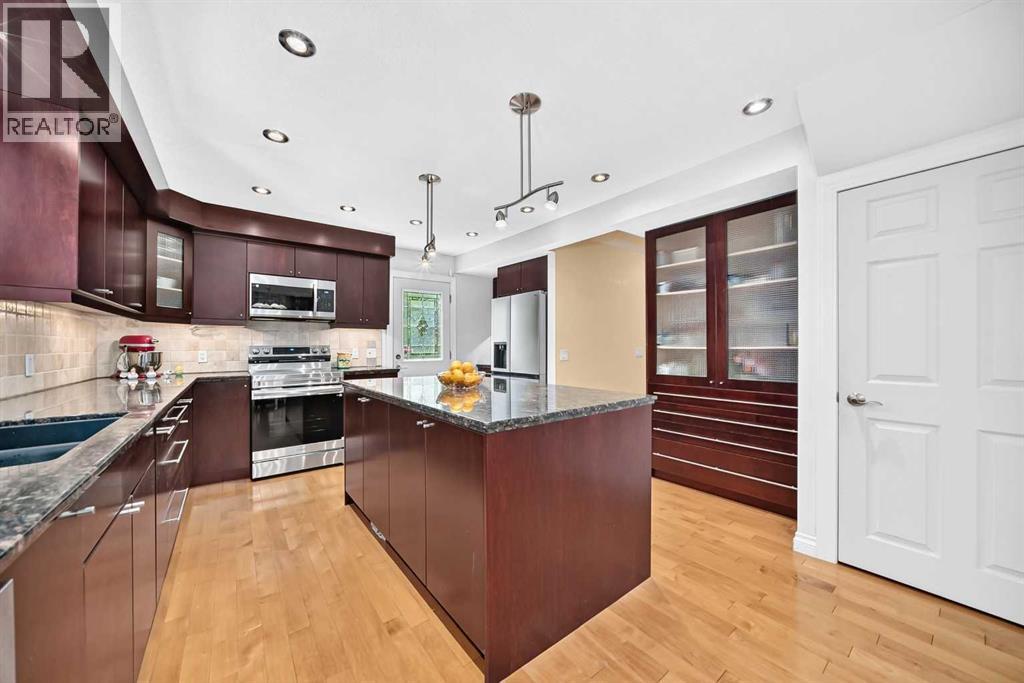 316 Parkland Way SE