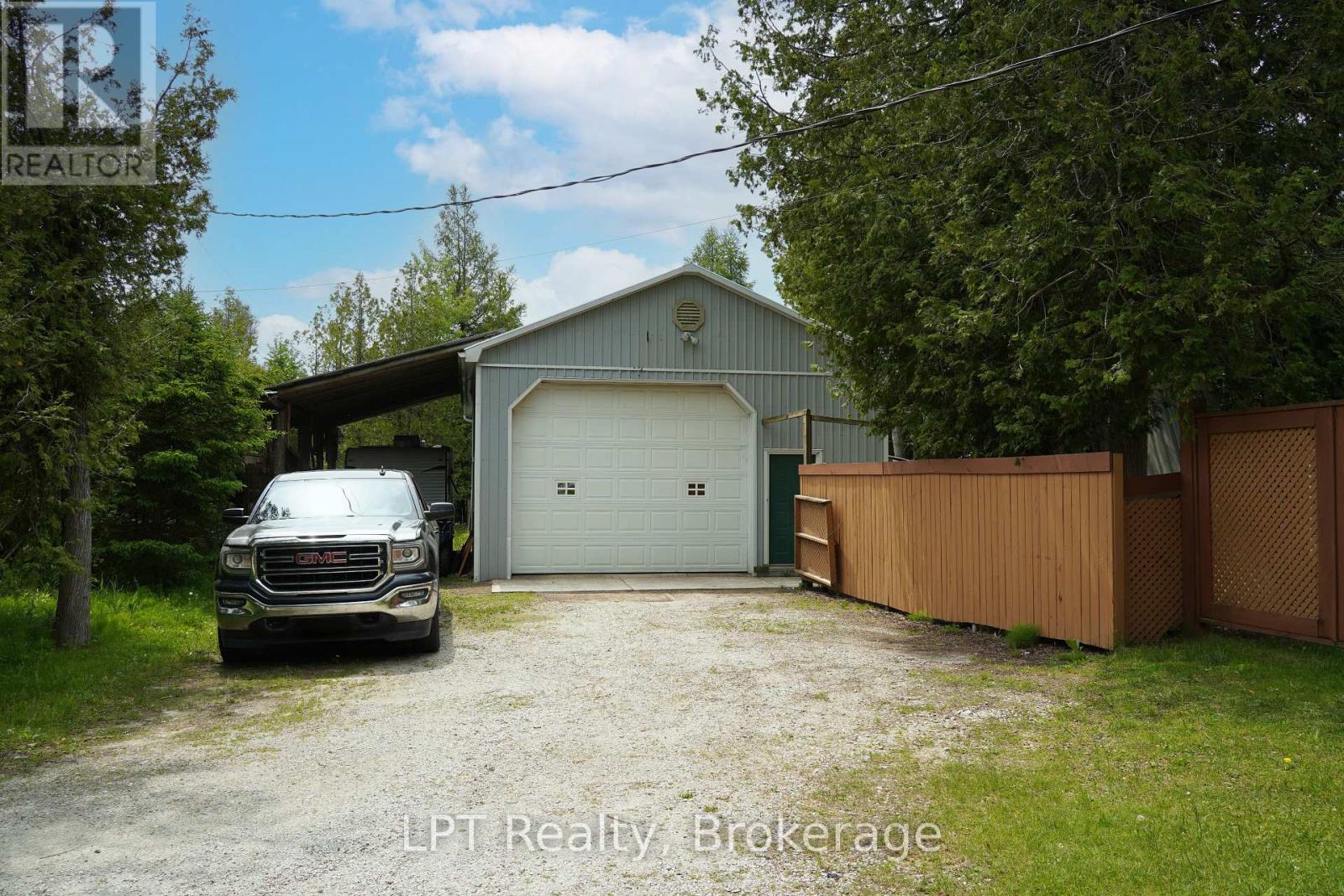 668 PIKE BAY ROAD