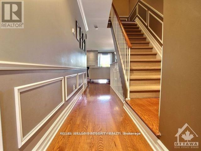 4 RUETER STREET