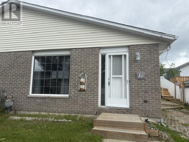 10 FARRELL CRES, ELLIOT LAKE, ON P5A 3N6 - Image 1818945979.jpeg?d=l