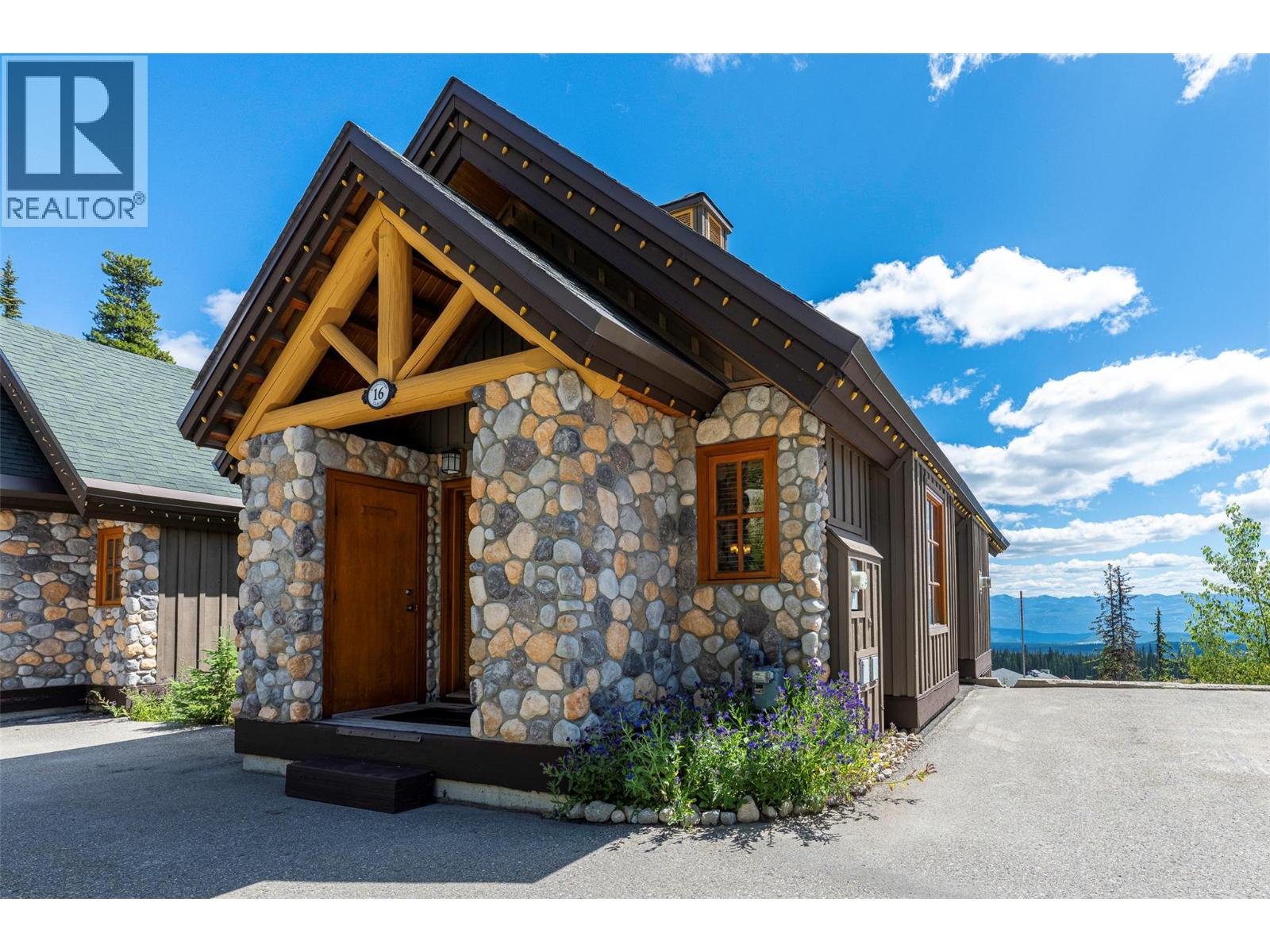 360 Whitehorse Lane Unit# 16