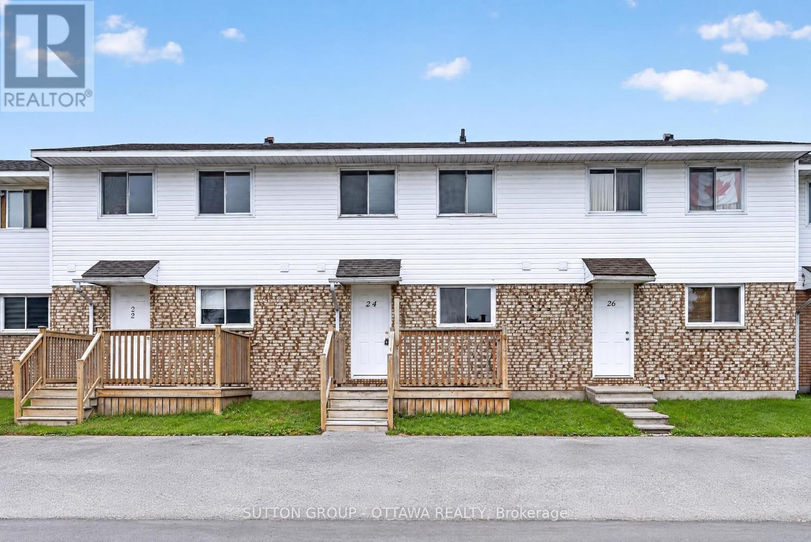 24 CARRAWAY CRESCENT