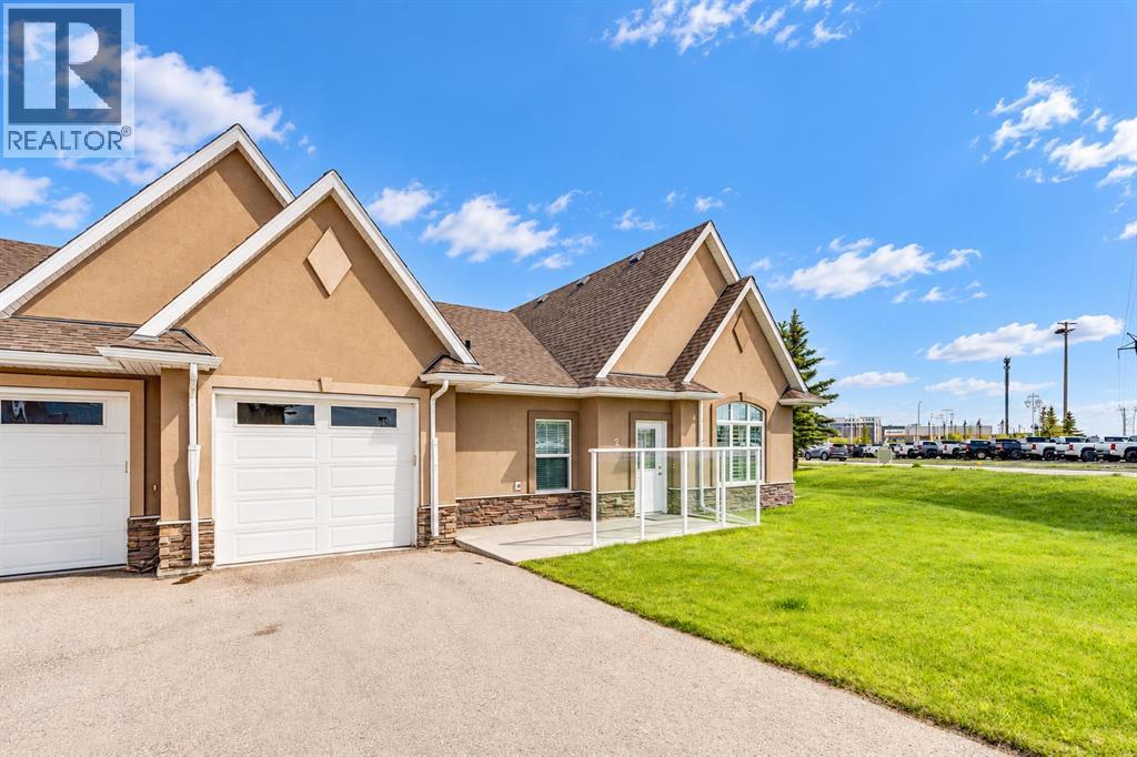 2, 20 River Heights View