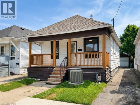 250 Weir St N, Hamilton, ON 4