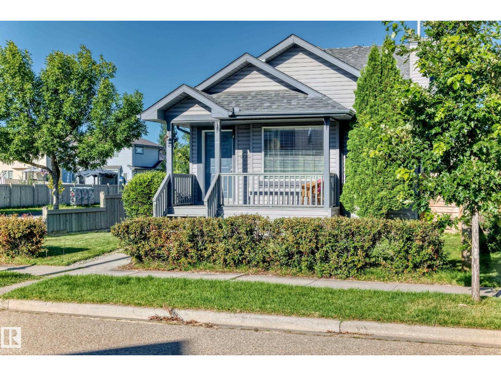 322 84 ST SW