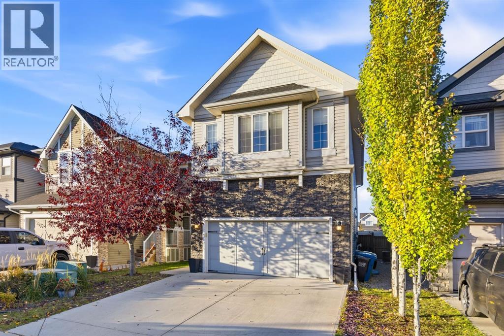 411 Hillcrest Circle SW