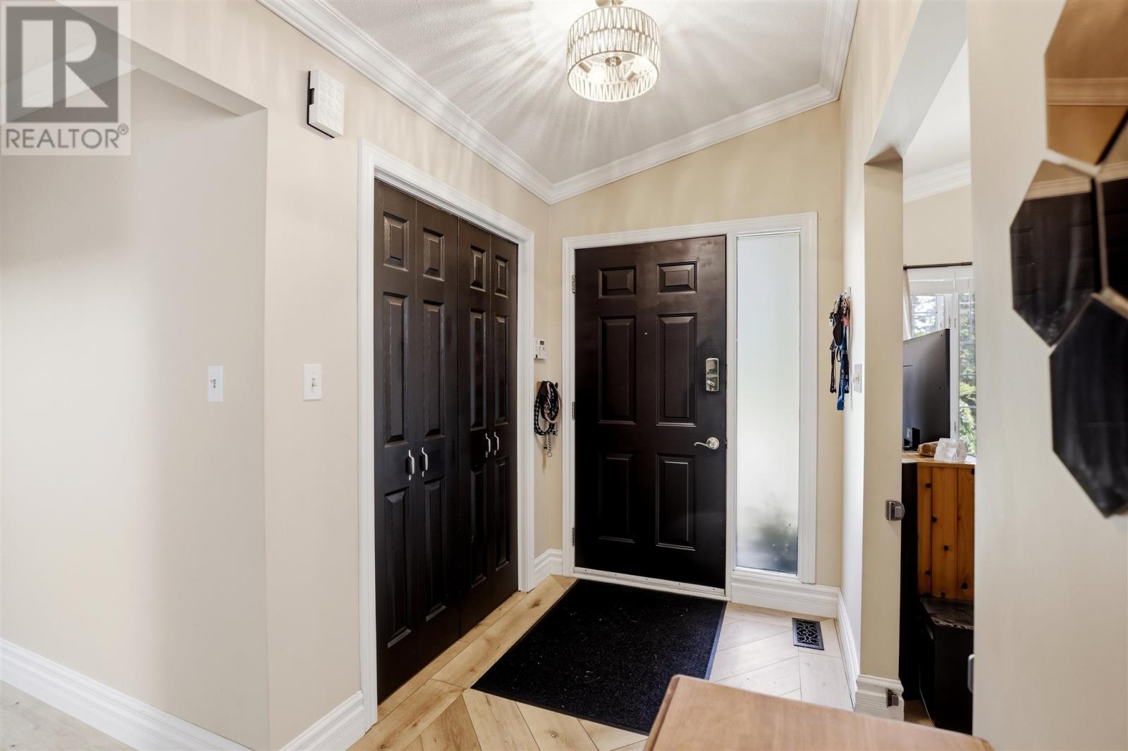 4112 Queen ST - Photo 2