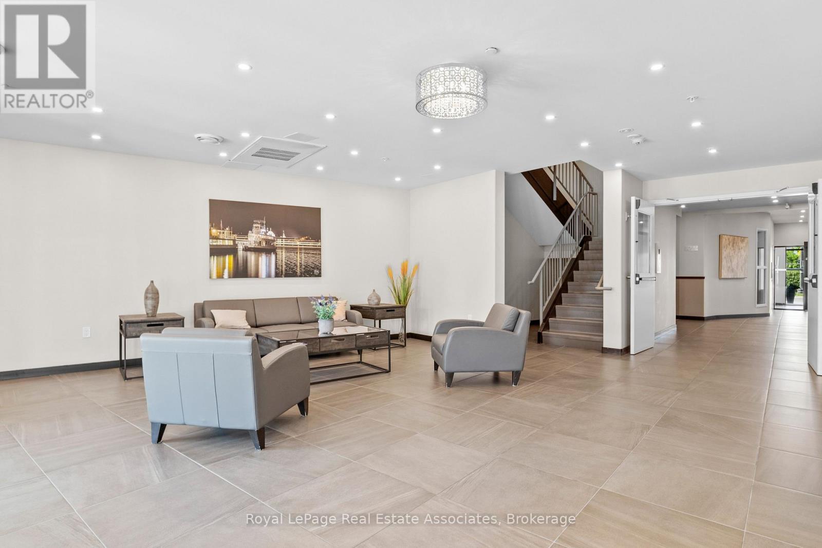 204 - 740 AUGUSTA DRIVE