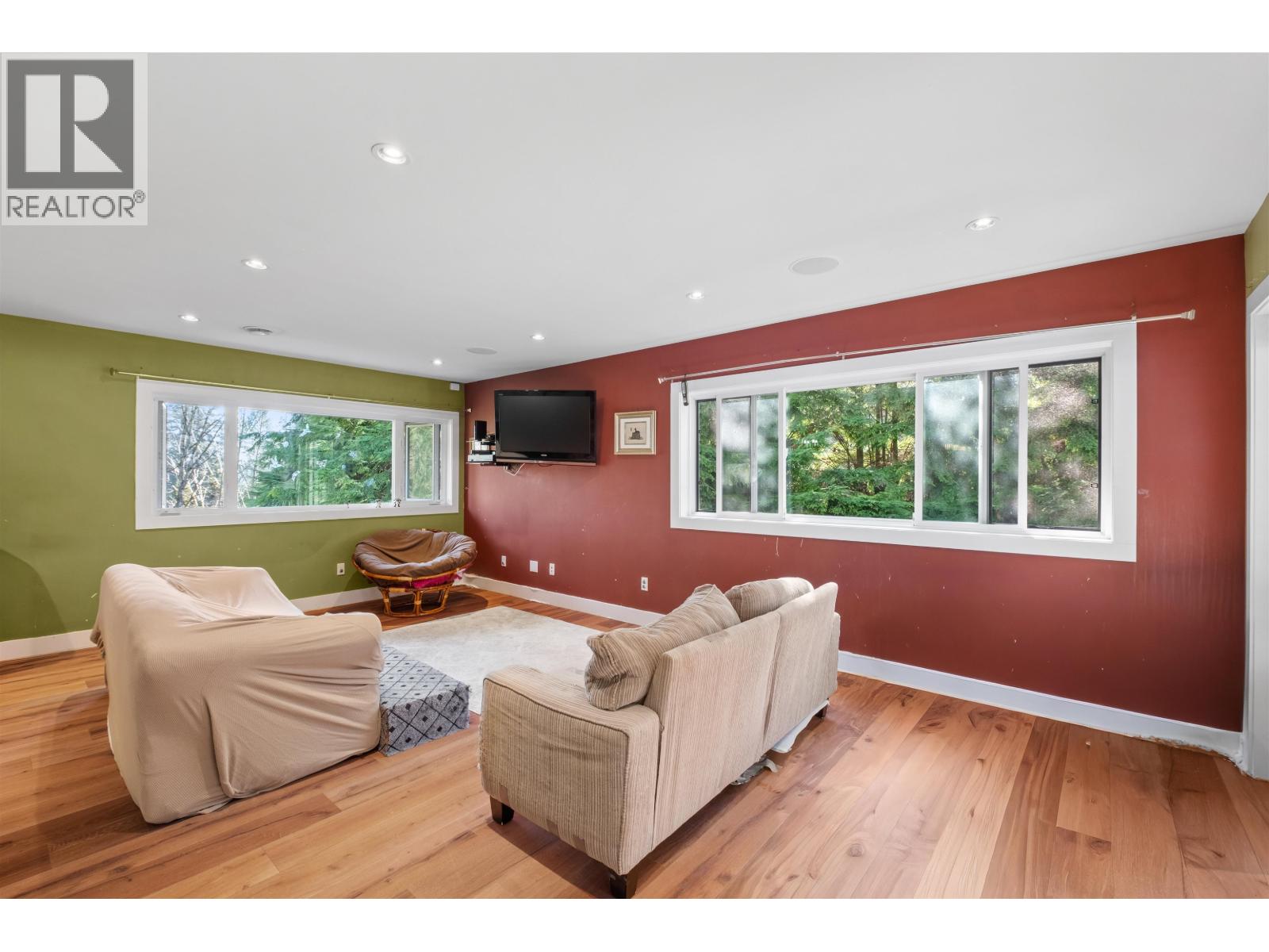 1329 APPIN ROAD