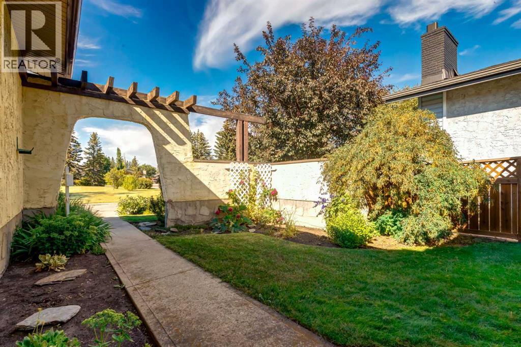 243 Cedarpark Green SW