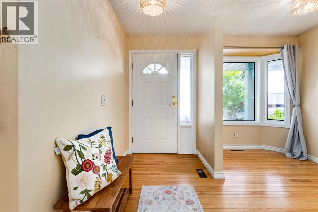 21, 468 Woodbine Boulevard SW