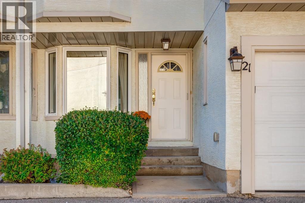 21, 468 Woodbine Boulevard SW