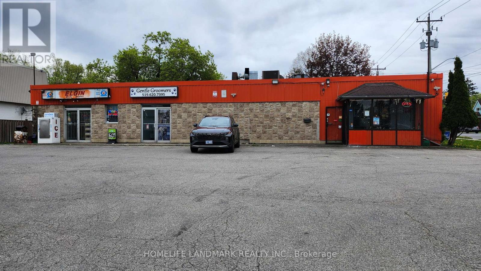 79 ELGIN STREET N