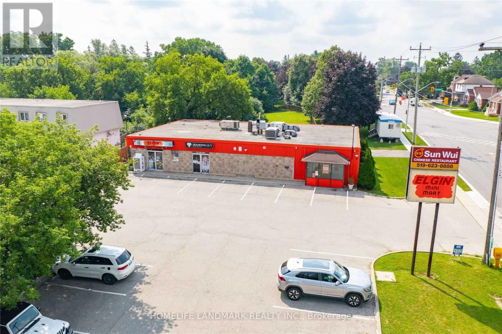 79 ELGIN STREET N
