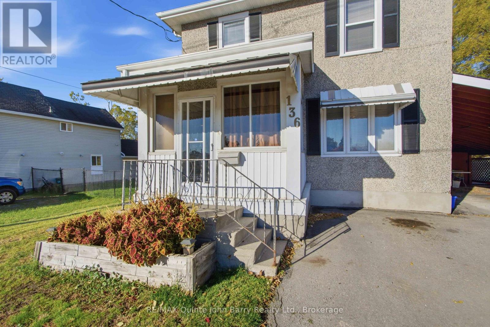 136 MOIRA STREET E