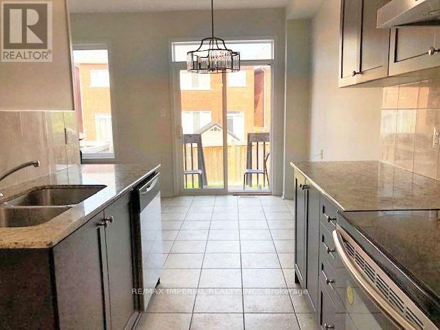 UPPER FLOOR - 32 PACIFIC RIM COURT