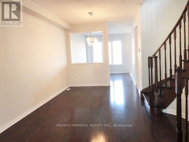 UPPER FLOOR - 32 PACIFIC RIM COURT