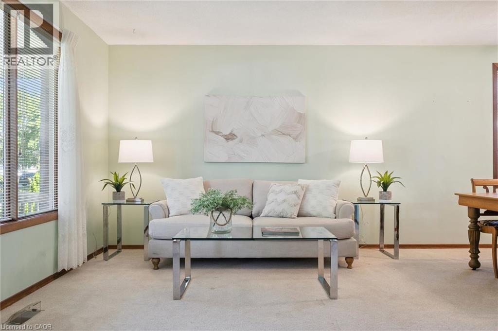 7 COUNTRYSIDE Crescent