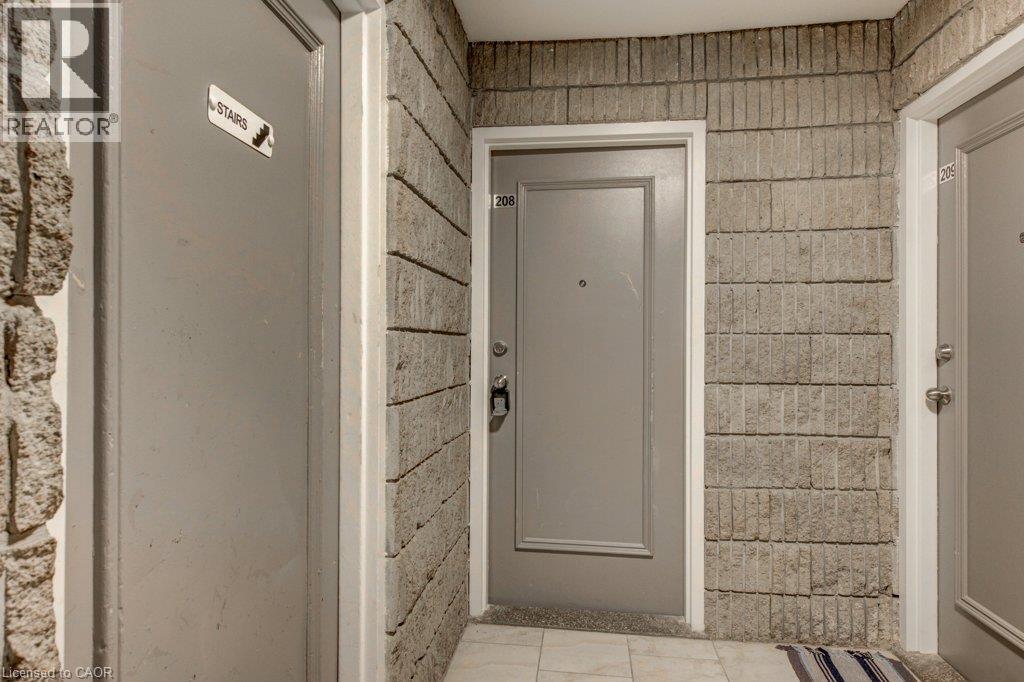 380 ADMIRAL Drive Unit# 208