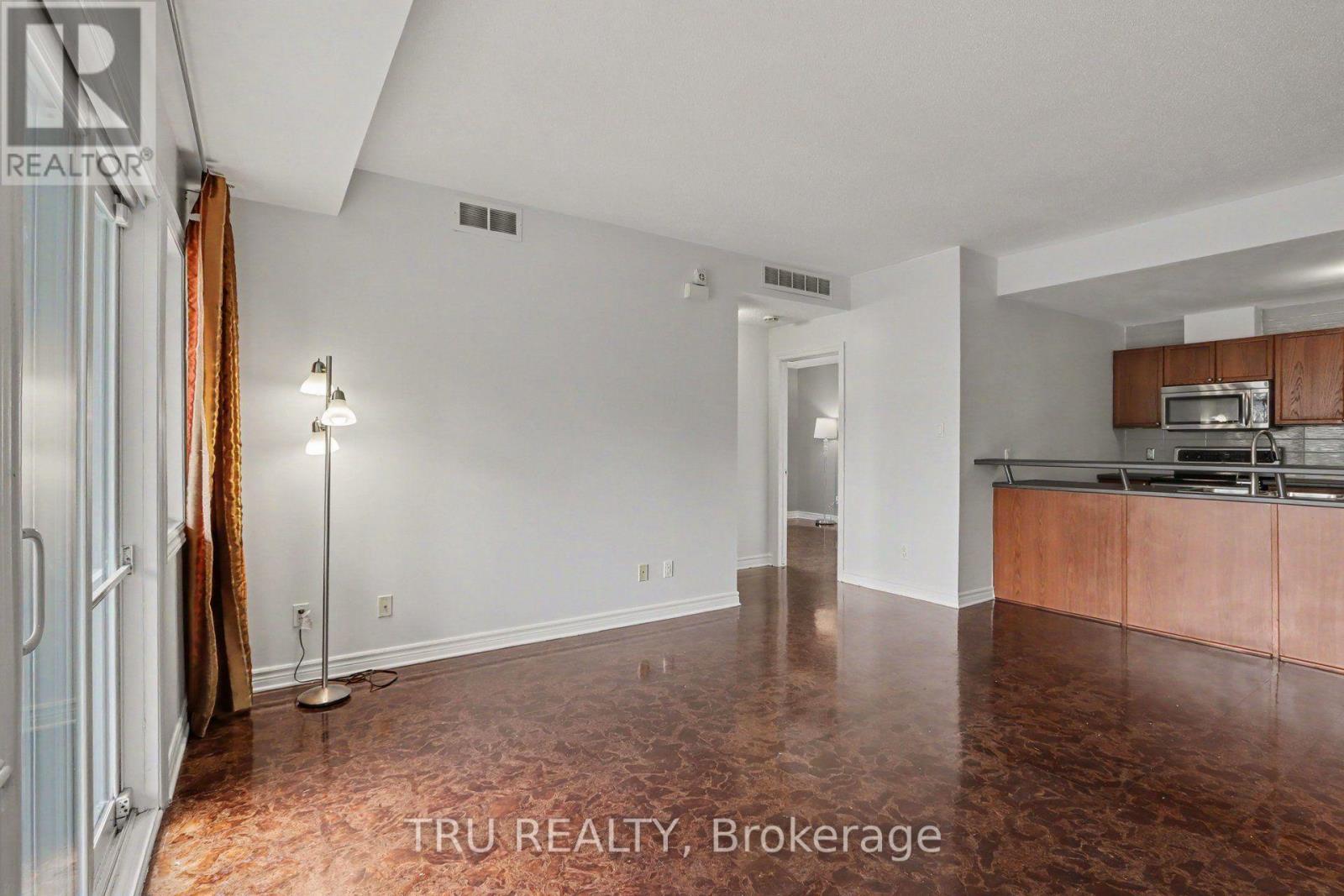 7 - 165 WATERBRIDGE DRIVE