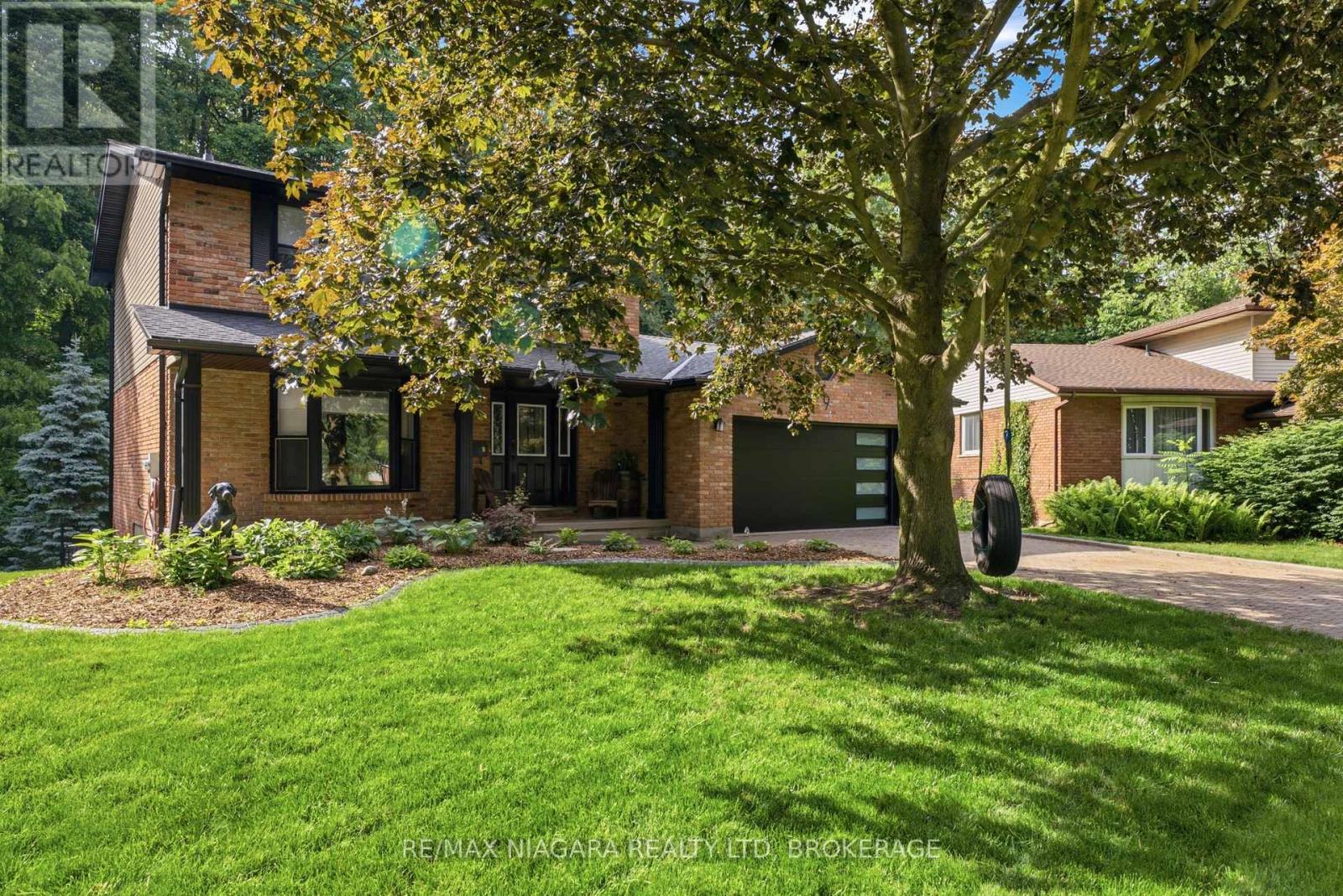 9 BEECHNUT COURT