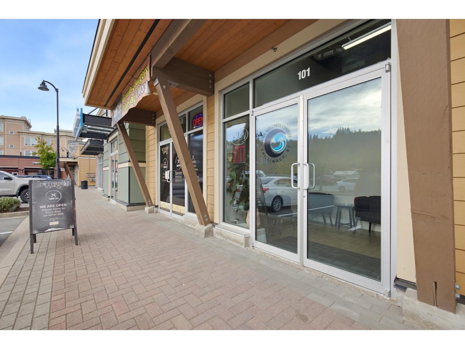 101 45645 TAMIHI WAY, Garrison Crossing