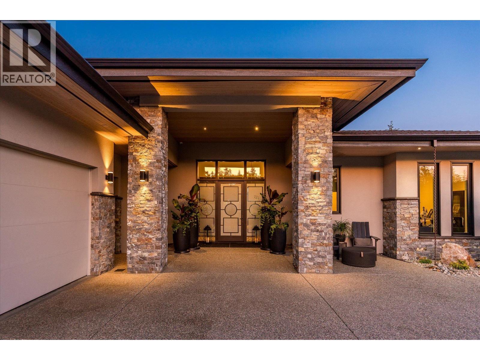 818 Brassey Place