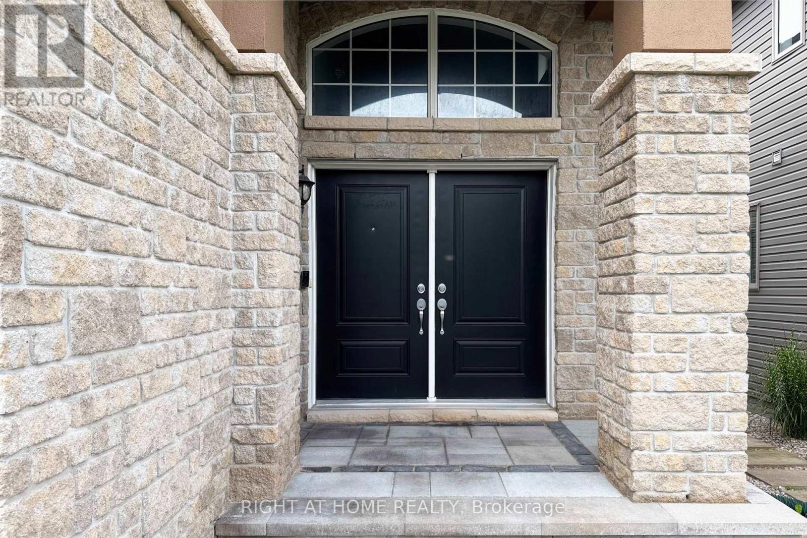 504 BRECCIA HEIGHTS