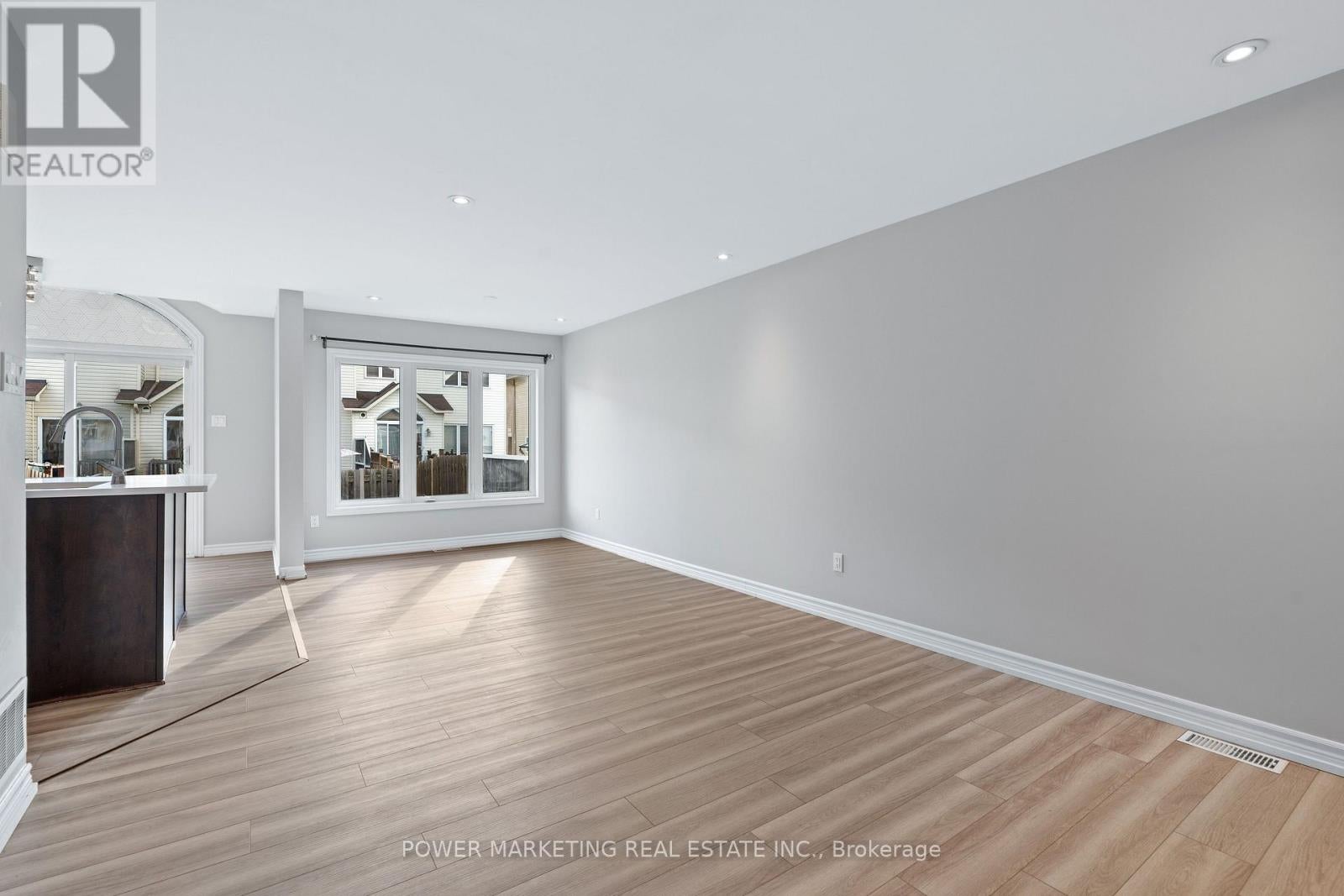 245 SILVERMOON CRESCENT