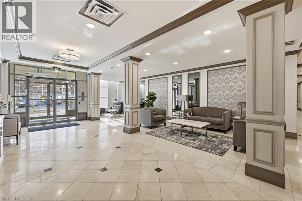 442 MAPLE Avenue Unit# 904